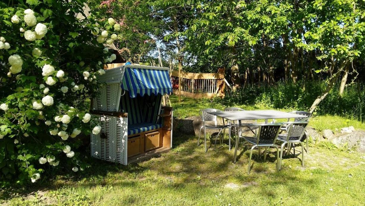 Altes Waschhaus Krakvitz Lägenhet Putbus Exteriör bild